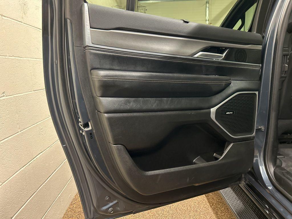 used 2024 Jeep Wagoneer L car, priced at $57,900