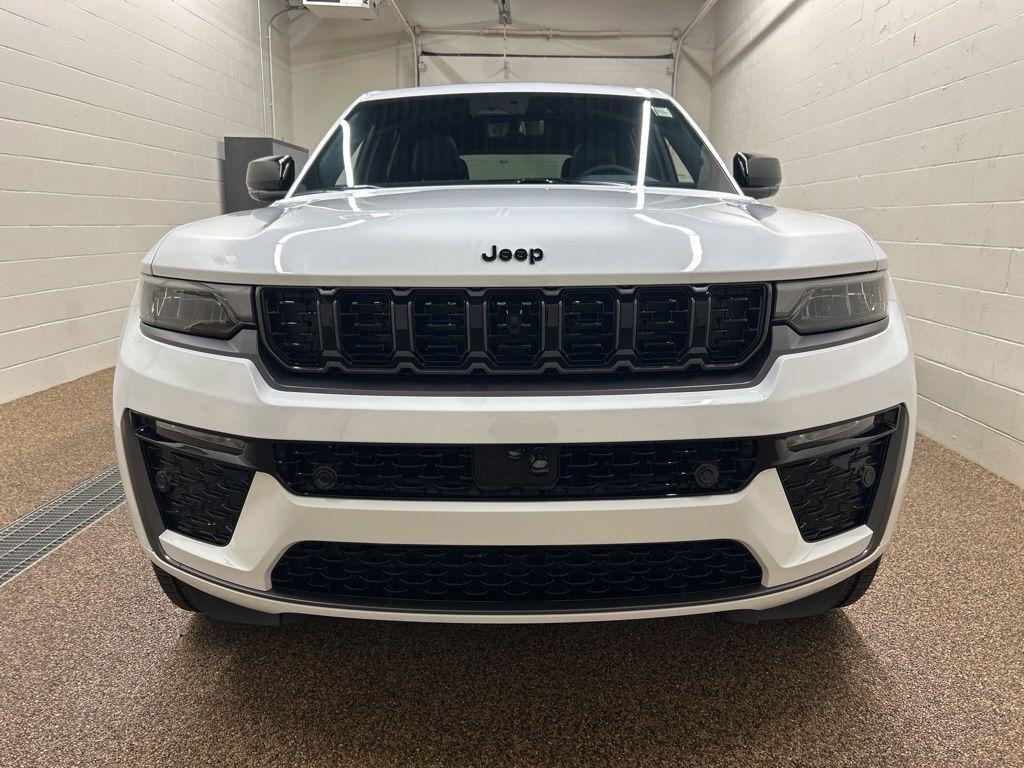 new 2026 Jeep Grand Cherokee car, priced at $50,651