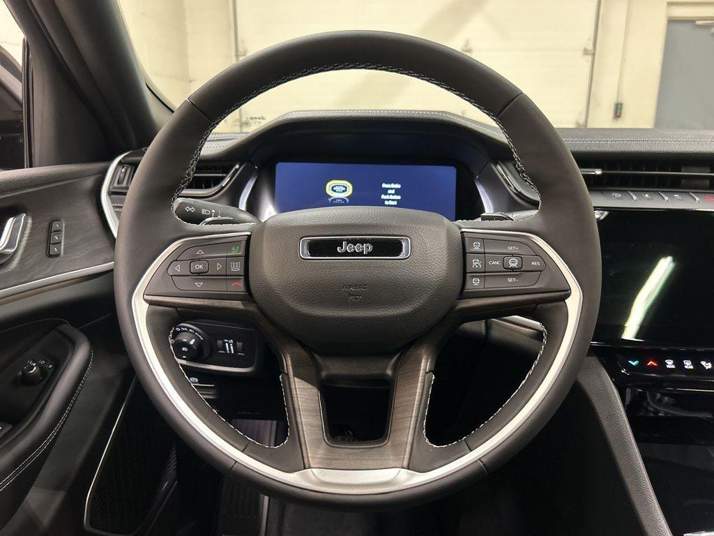 new 2026 Jeep Grand Cherokee car, priced at $50,651