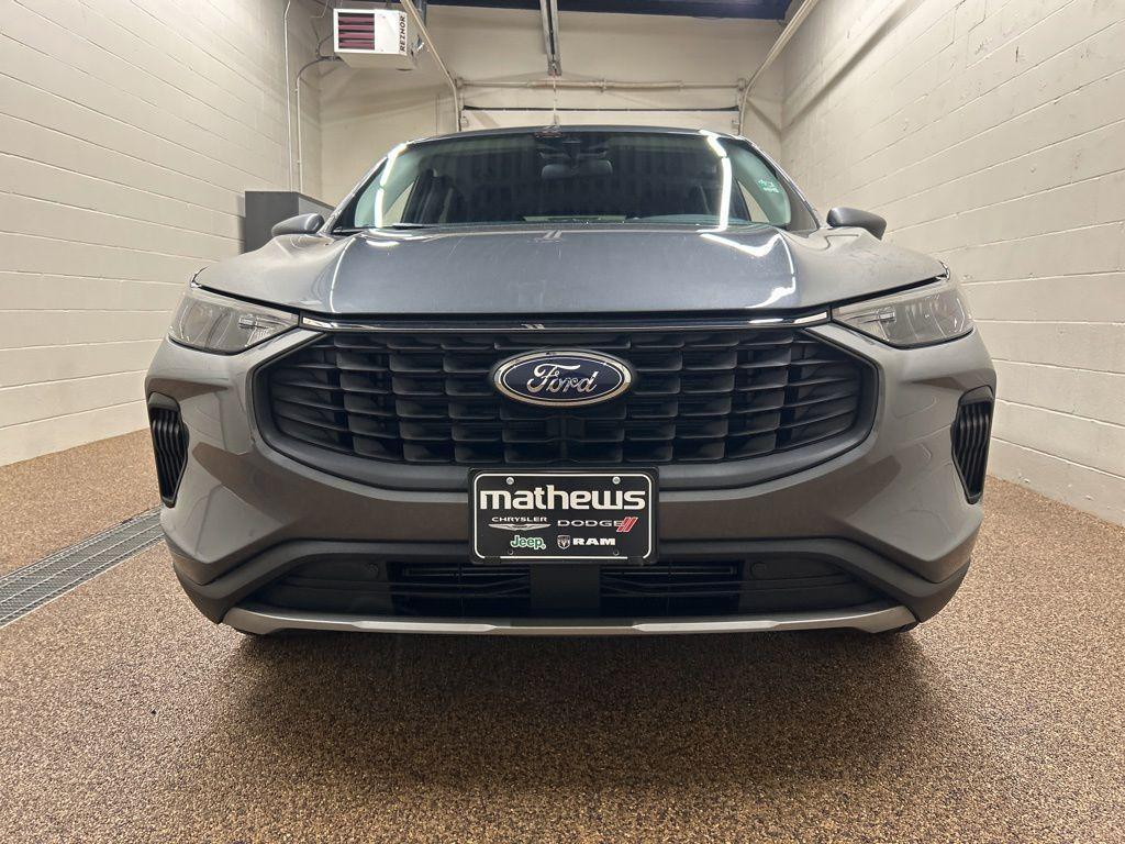 used 2025 Ford Escape car, priced at $25,000