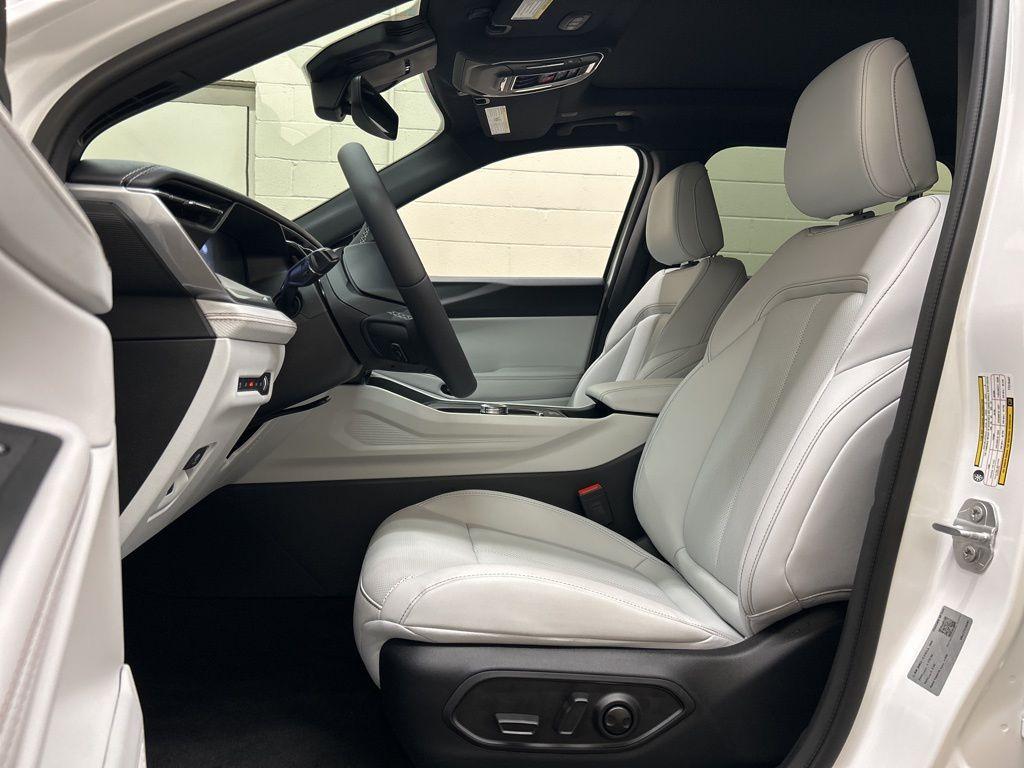 new 2026 Jeep Cherokee car, priced at $42,903