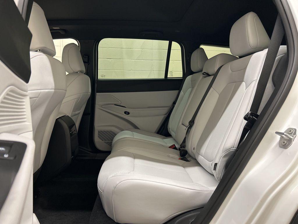 new 2026 Jeep Cherokee car, priced at $42,903