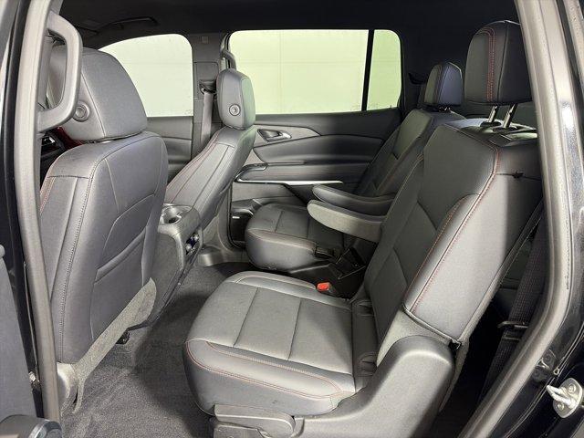 used 2024 Chevrolet Traverse car, priced at $38,993