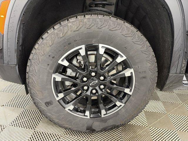 used 2024 Chevrolet Traverse car, priced at $38,993