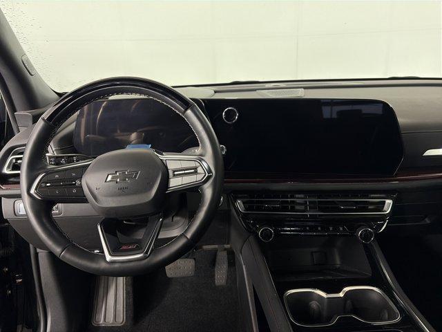 used 2024 Chevrolet Traverse car, priced at $38,993