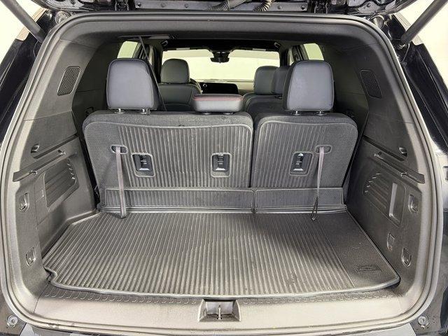 used 2024 Chevrolet Traverse car, priced at $38,993