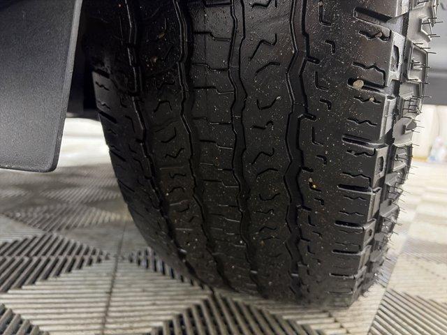 used 2024 Chevrolet Traverse car, priced at $38,993