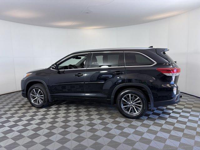 used 2018 Toyota Highlander car, priced at $25,762