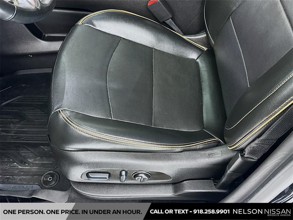 used 2023 GMC Terrain car, priced at $23,994