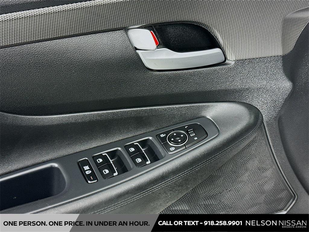 used 2020 Hyundai Santa Fe car, priced at $12,980