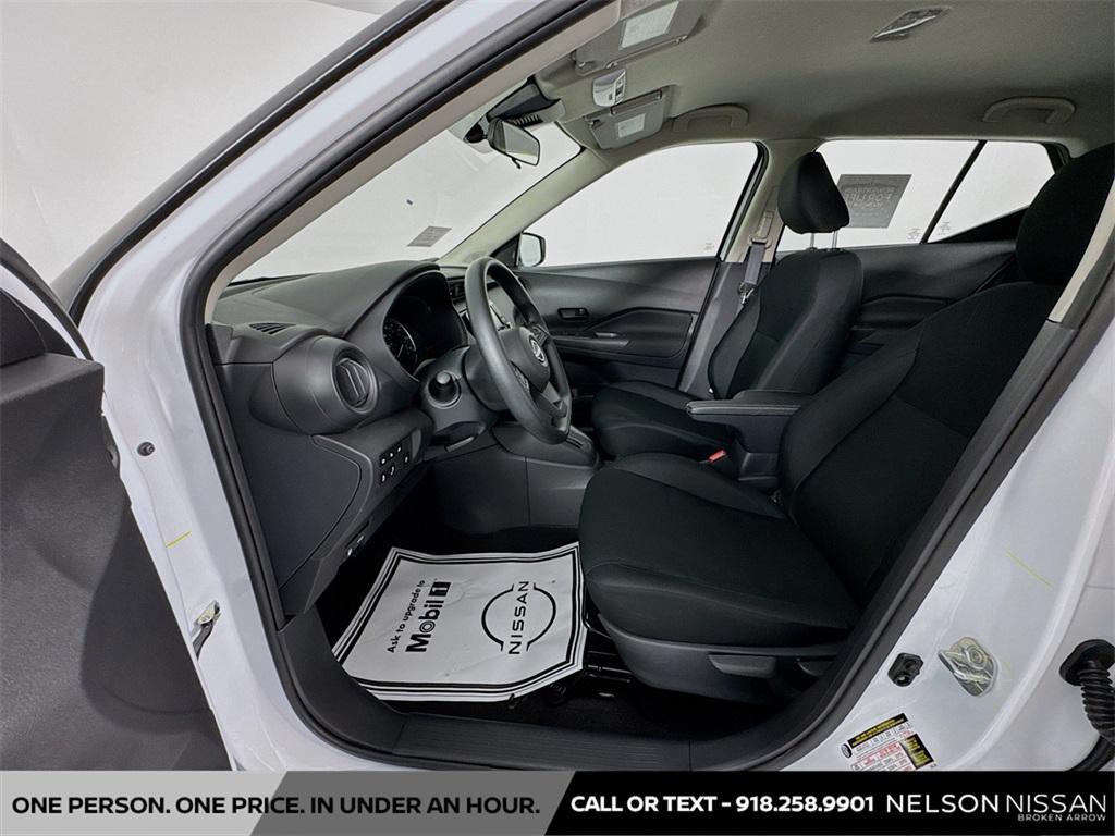 new 2025 Nissan Kicks car, priced at $21,514