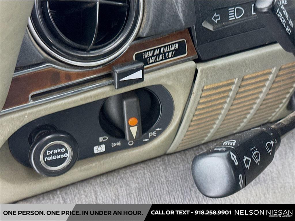 used 1988 Mercedes-Benz S-Class car, priced at $17,999