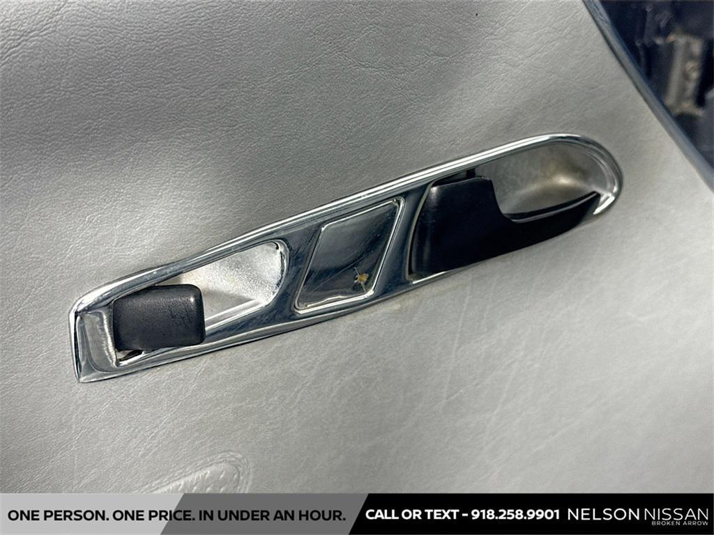 used 1988 Mercedes-Benz S-Class car, priced at $17,999