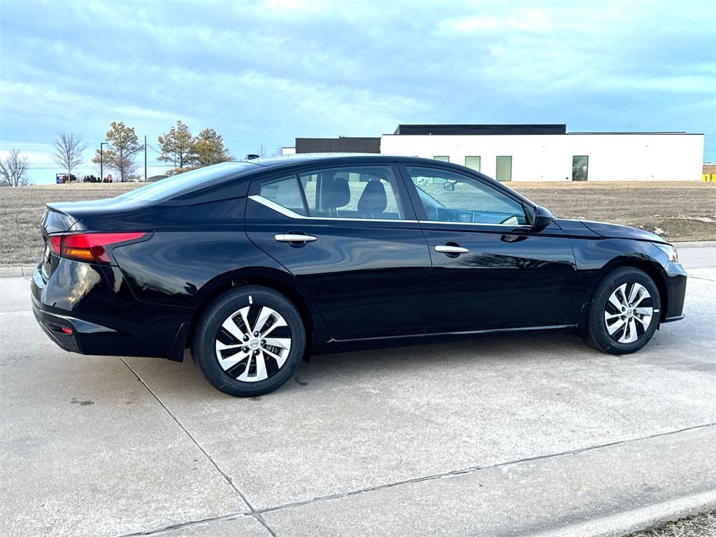 new 2025 Nissan Altima car, priced at $25,623