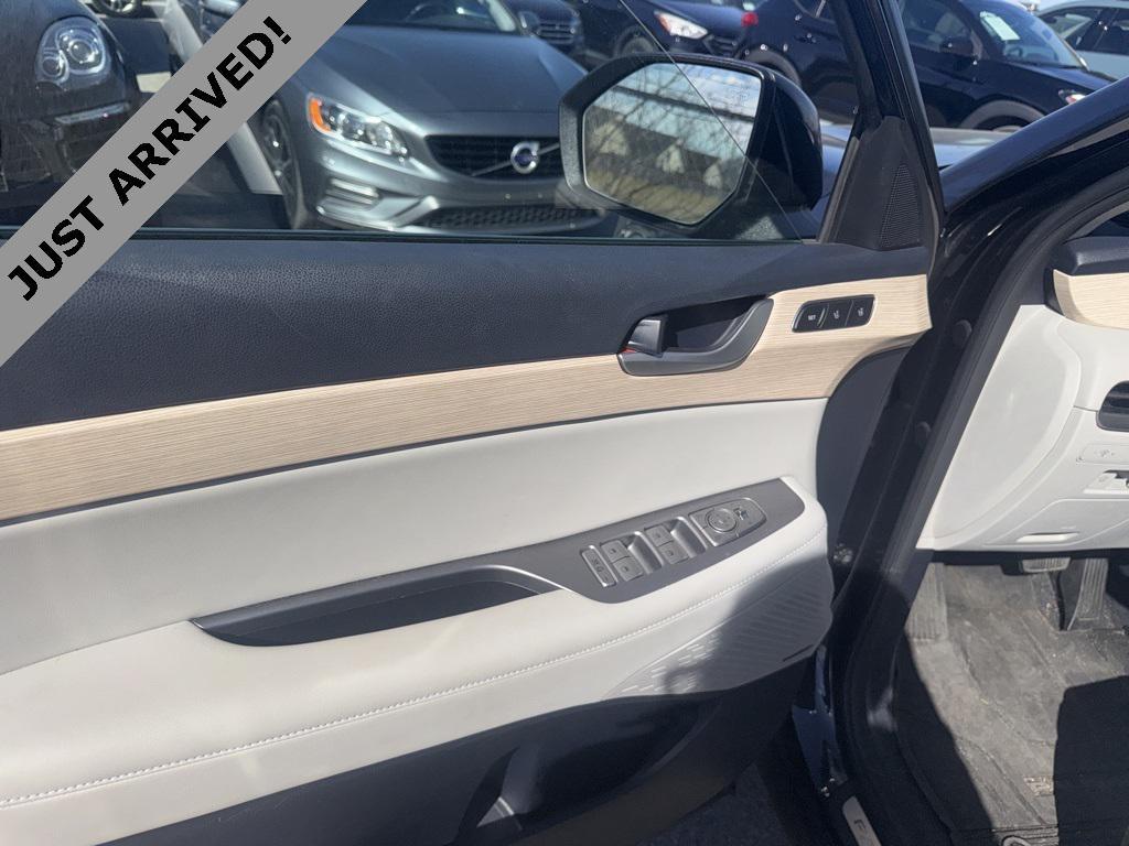 used 2024 Hyundai Palisade car, priced at $35,991