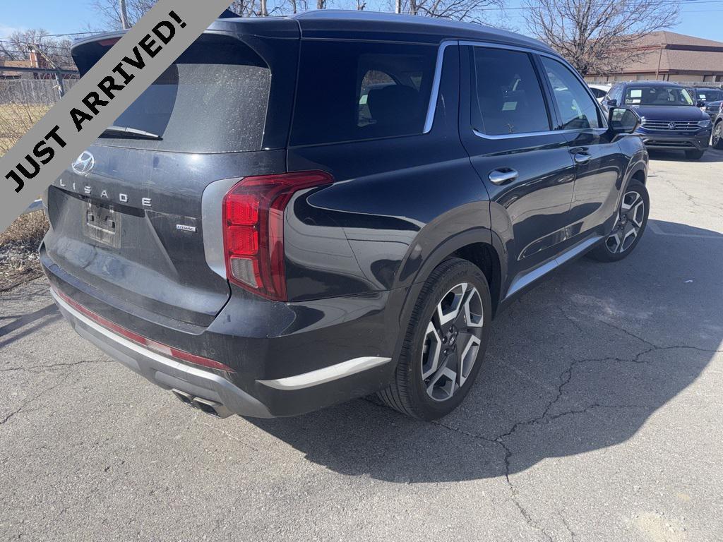 used 2024 Hyundai Palisade car, priced at $35,991