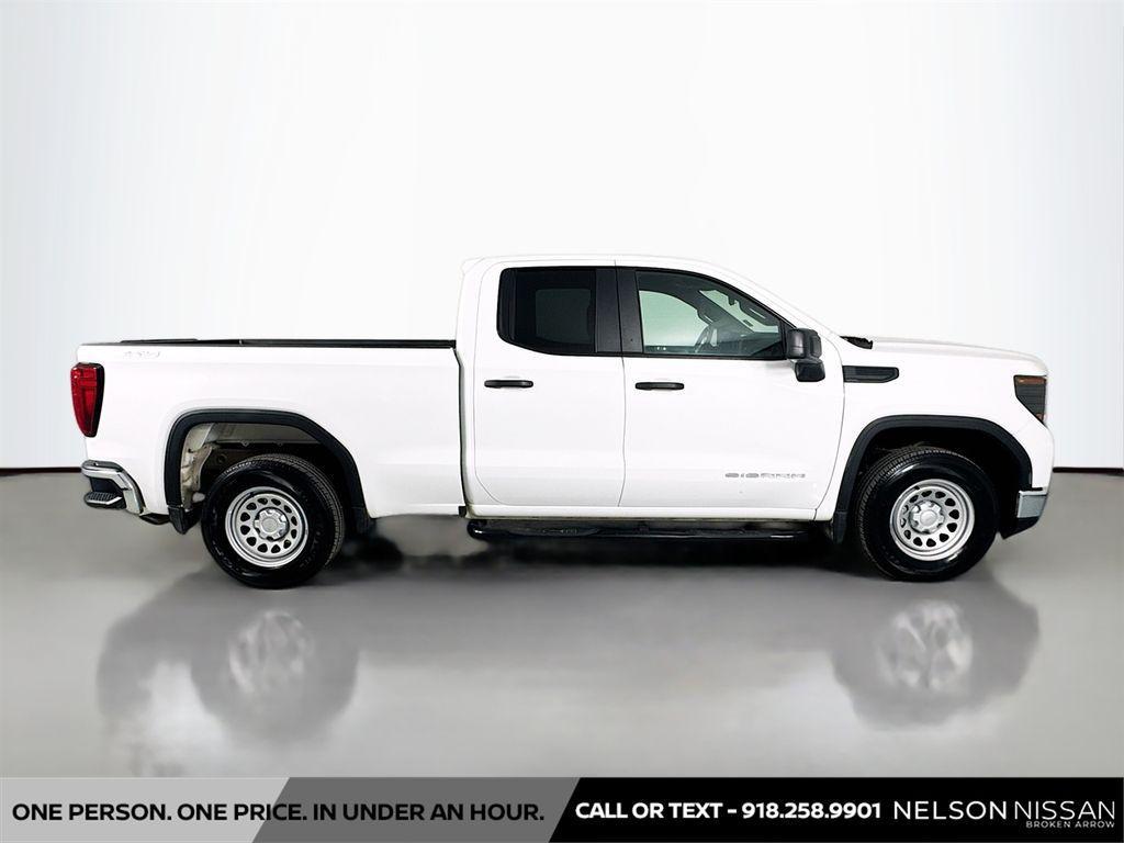 used 2024 GMC Sierra 1500 car, priced at $32,994