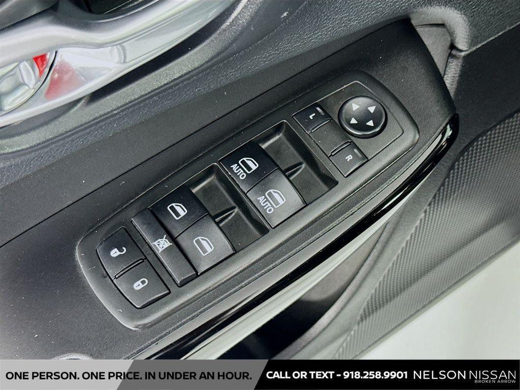 used 2019 Jeep Cherokee car, priced at $15,698