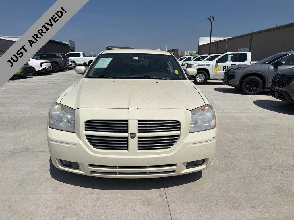 used 2005 Dodge Magnum car, priced at $13,995