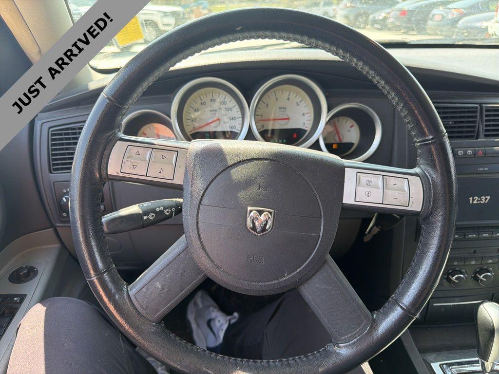 used 2005 Dodge Magnum car, priced at $13,995