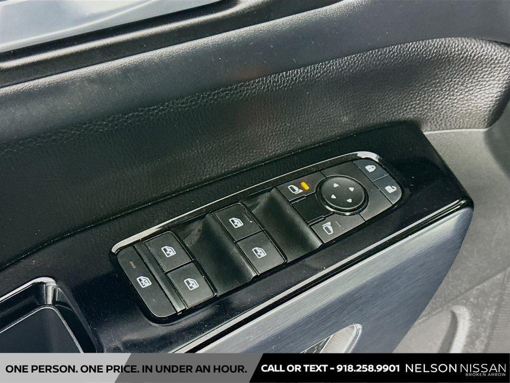used 2025 Nissan Pathfinder car, priced at $32,991