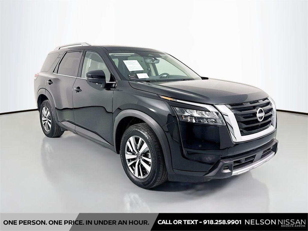 used 2025 Nissan Pathfinder car, priced at $32,991