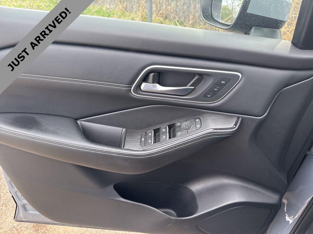 used 2025 Nissan Rogue car, priced at $31,994