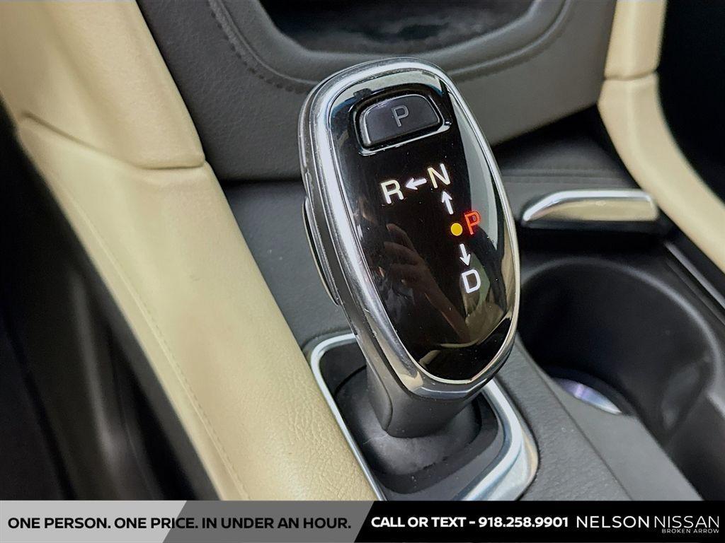 used 2017 Cadillac XT5 car, priced at $15,493