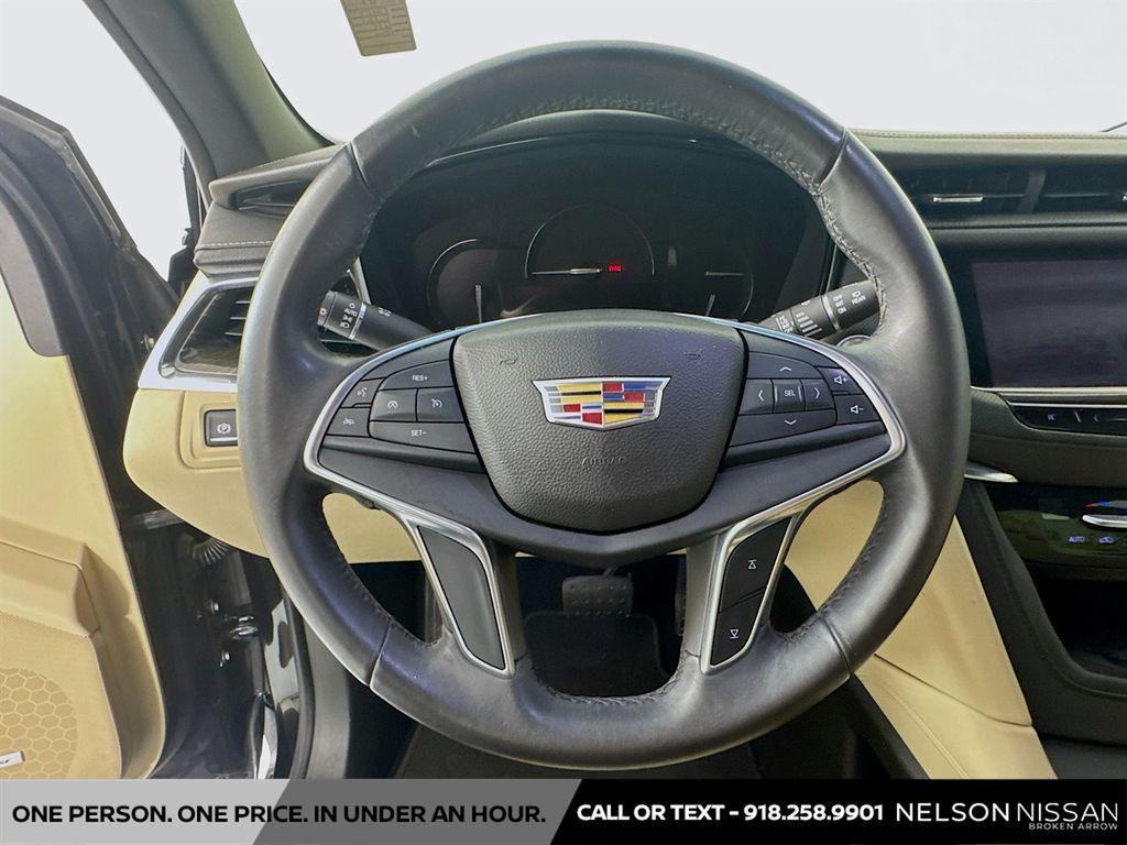 used 2017 Cadillac XT5 car, priced at $15,493