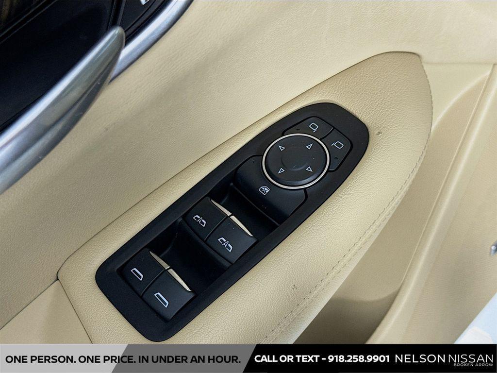 used 2017 Cadillac XT5 car, priced at $15,493