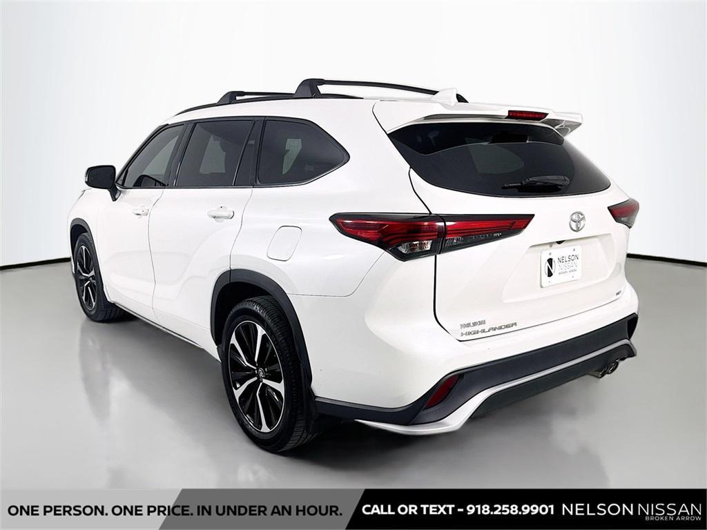 used 2021 Toyota Highlander car, priced at $26,978