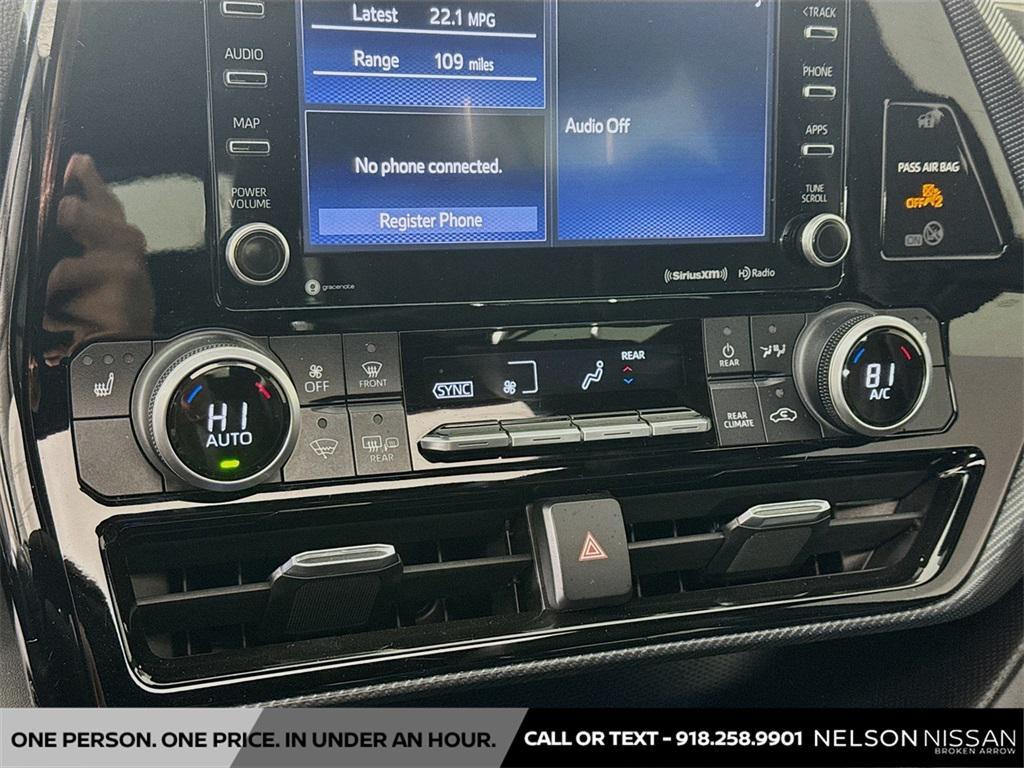 used 2021 Toyota Highlander car, priced at $26,978