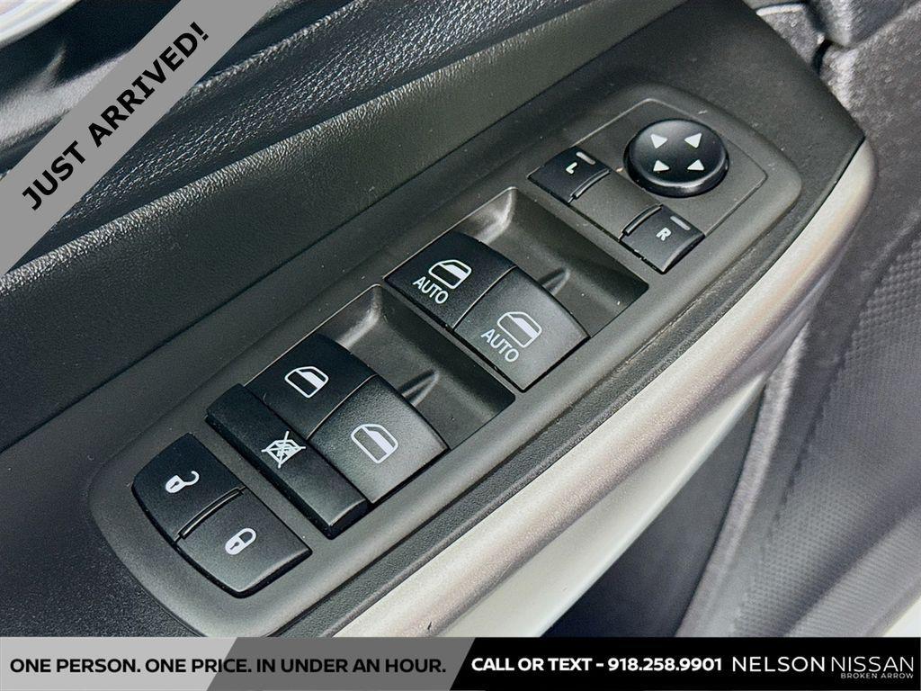 used 2021 Jeep Cherokee car, priced at $13,950