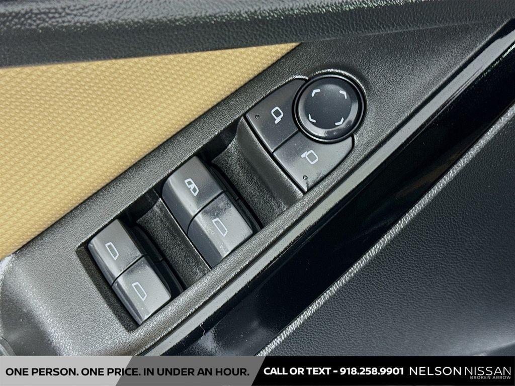 used 2025 Chevrolet Equinox car, priced at $29,685