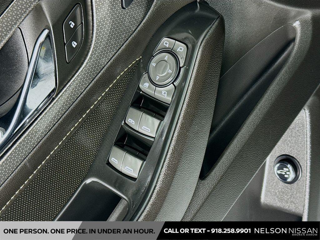 used 2024 Chevrolet Traverse car, priced at $40,437