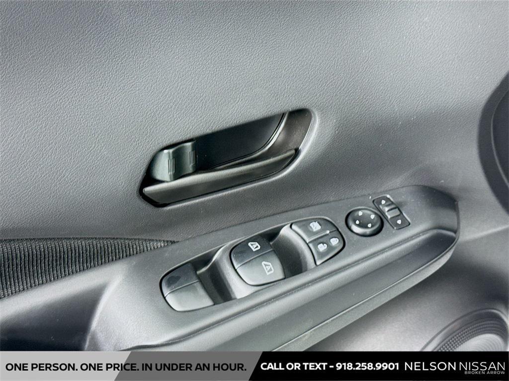 new 2025 Nissan Kicks car, priced at $21,226