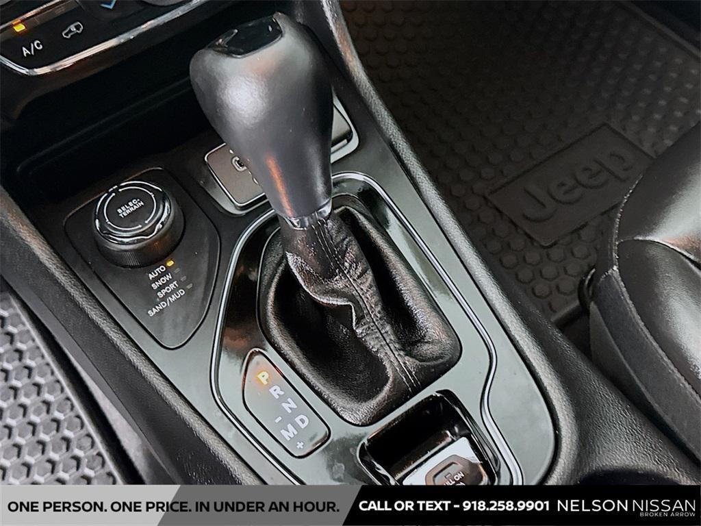 used 2019 Jeep Cherokee car, priced at $15,999