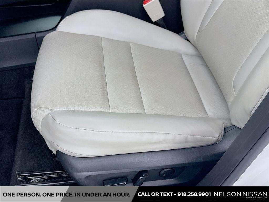 used 2023 Nissan Rogue car, priced at $22,994