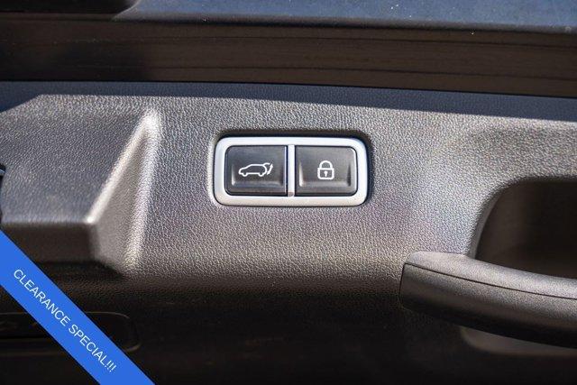 used 2022 Kia Sorento car, priced at $22,491