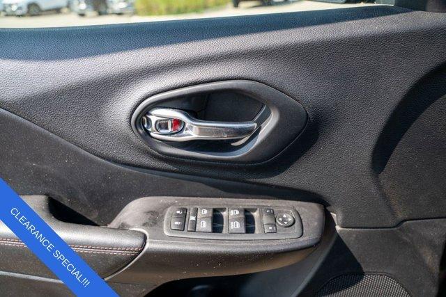 used 2020 Jeep Cherokee car, priced at $19,795