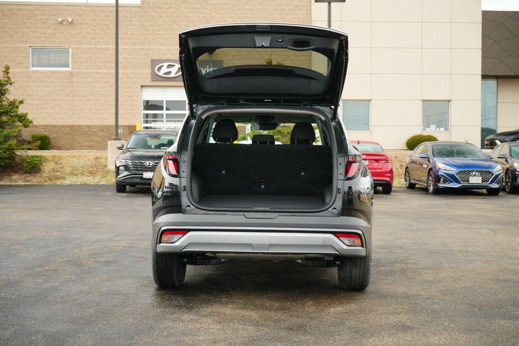 new 2026 Hyundai TUCSON Hybrid car, priced at $35,620