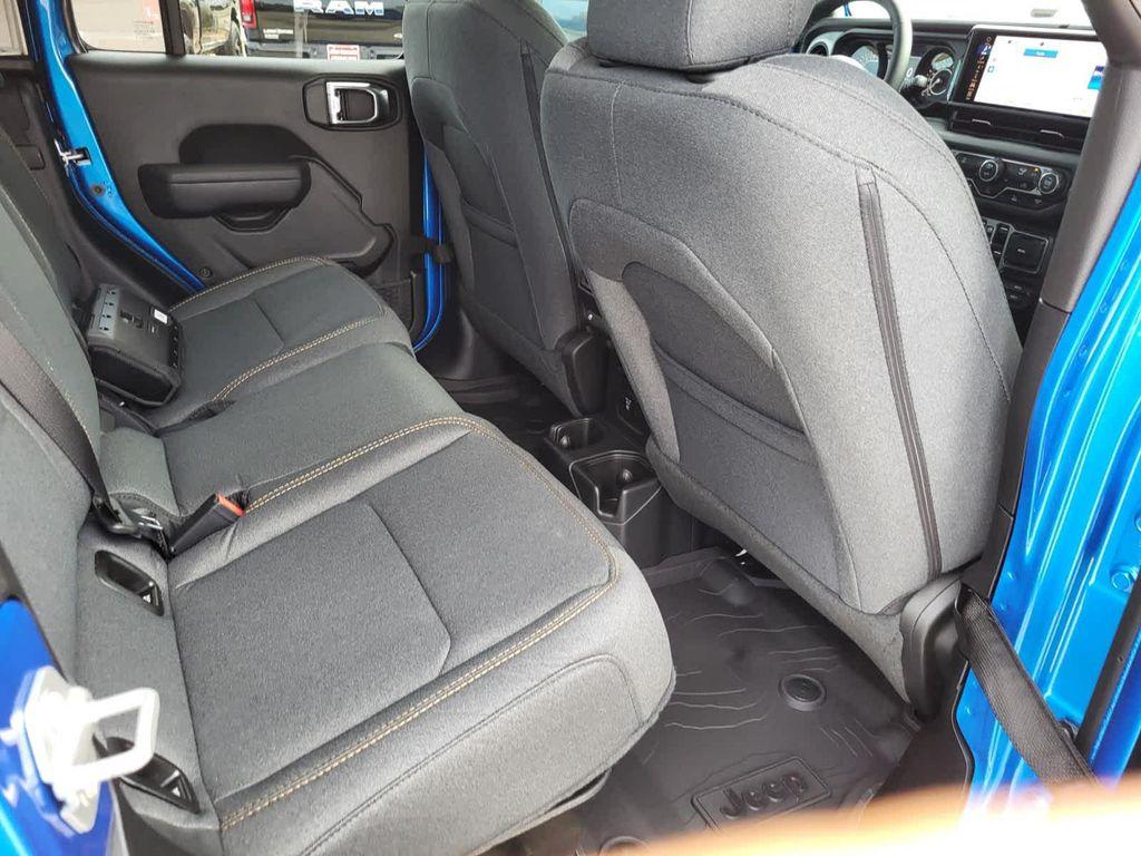 new 2025 Jeep Gladiator car, priced at $51,995