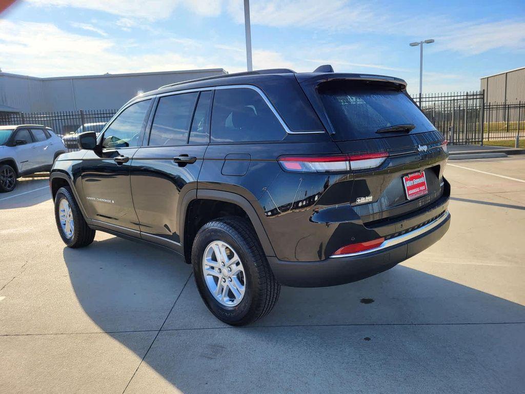 new 2025 Jeep Grand Cherokee car, priced at $39,625