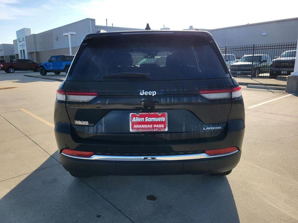 new 2025 Jeep Grand Cherokee car, priced at $39,625