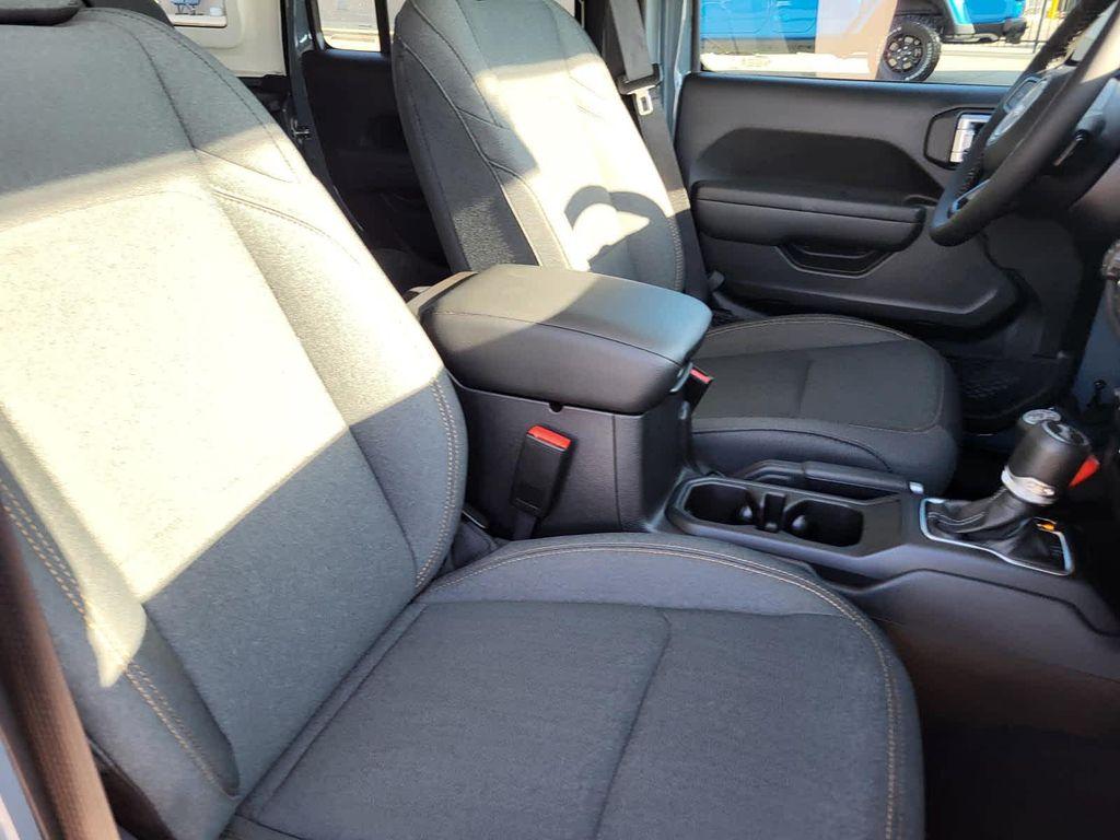 new 2026 Jeep Wrangler car, priced at $51,910