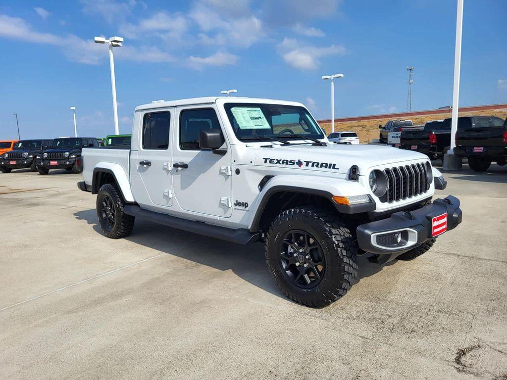 new 2025 Jeep Gladiator car, priced at $52,365