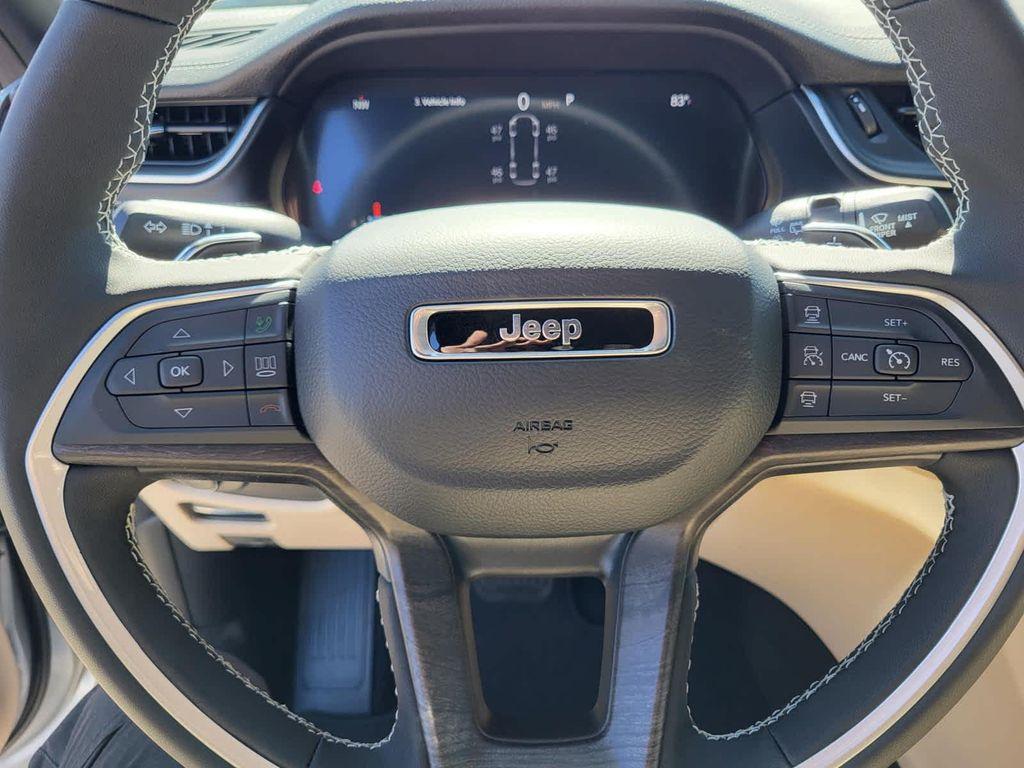 new 2025 Jeep Grand Cherokee L car, priced at $58,530