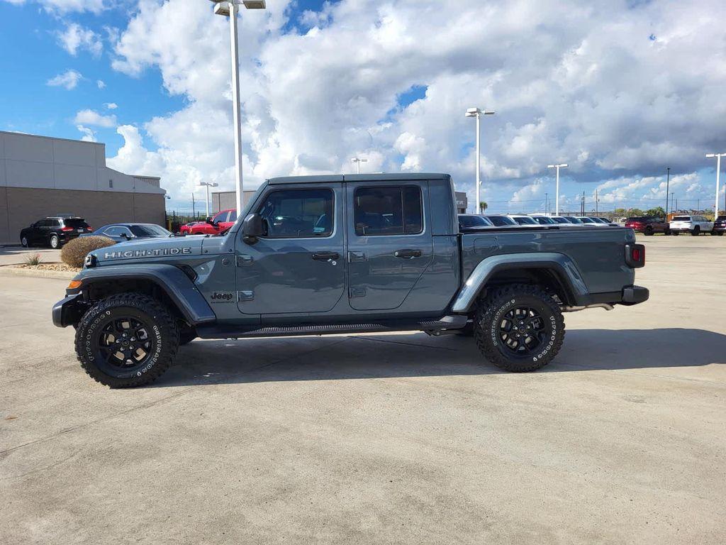 new 2025 Jeep Gladiator car, priced at $52,960