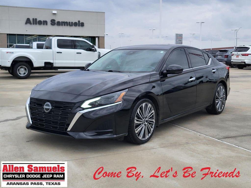 used 2023 Nissan Altima car, priced at $24,995