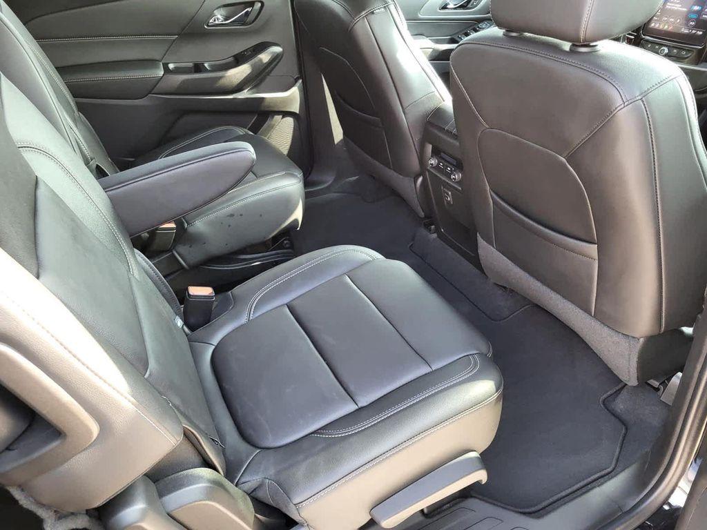 used 2023 Chevrolet Traverse car, priced at $35,895